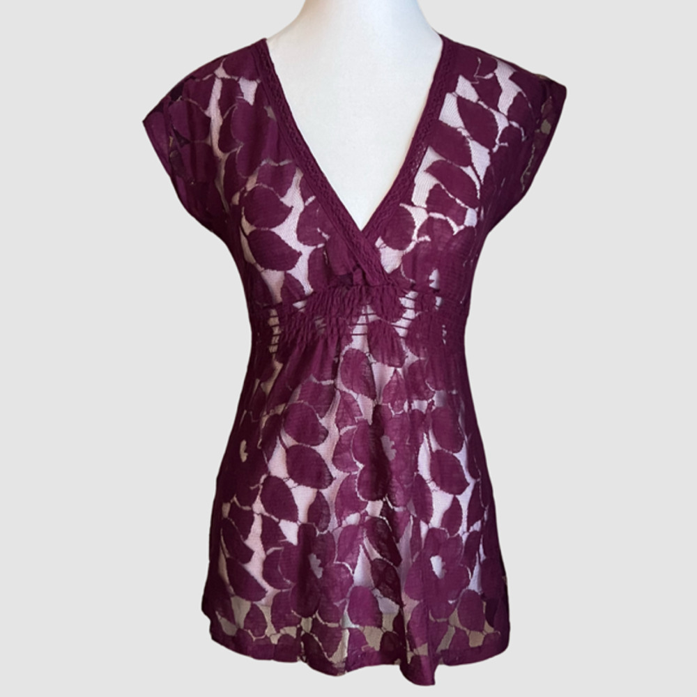 Eyeshadow Juniors V-Neckline Lace Empire Waist Blouse Wine, Size Small